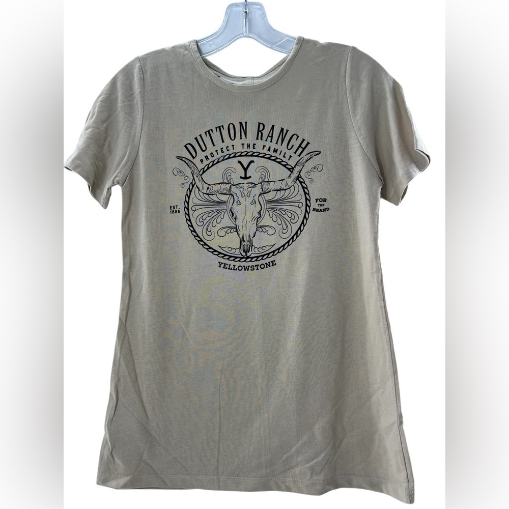 NWOT Yellowstone Dutton Ranch Tan Graphic T-Shirt Small